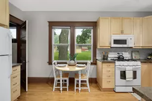 1240 McKnight Rd N, Maplewood, MN 55119 - Photo 10