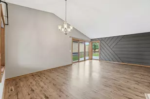 5386 Emerald Way, Apple Valley, MN 55124 - Photo 22