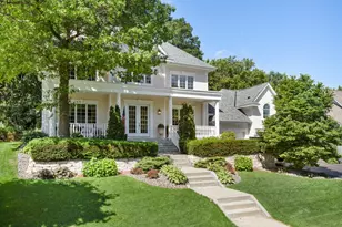 620 Newman Trail, Stillwater, MN 55082 - Photo 2