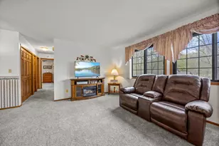 1221 Bradford St SE, Hutchinson, MN 55350 - Photo 8