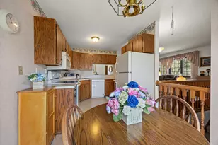 1221 Bradford St SE, Hutchinson, MN 55350 - Photo 14