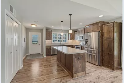 31023 Magnolia Ridge Way, Lindstrom, MN 55045 - Photo 8