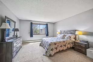 1304 W Medicine Lake Dr, Plymouth, MN 55441 - Photo 20