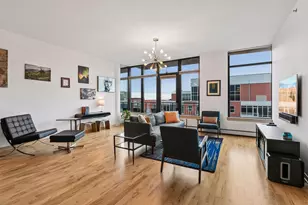 215 10th Ave S, Minneapolis, MN 55415 - Photo 2