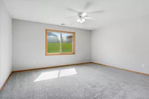 2885 Jordan Dr, Woodbury, MN 55125 - Photo 28