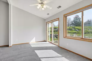 2885 Jordan Dr, Woodbury, MN 55125 - Photo 20