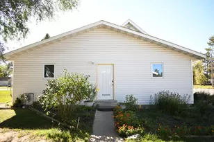 20 Elm Ave NE, Menahga, MN 56464 - Photo 4