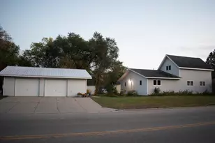 20 Elm Ave NE, Menahga, MN 56464 - Photo 2