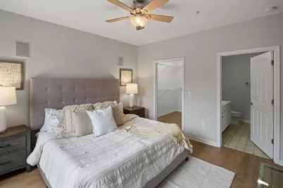 553 S 10th Street, Minneapolis, MN 55404 - Photo 16