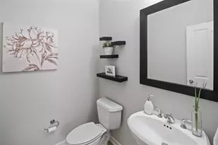 553 S 10th St, Minneapolis, MN 55404 - Photo 22