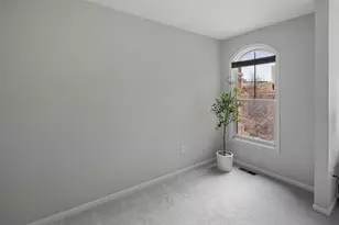 553 S 10th St, Minneapolis, MN 55404 - Photo 28
