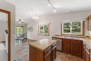 13955 Yosemite Ct, Savage, MN 55378 - Photo 14