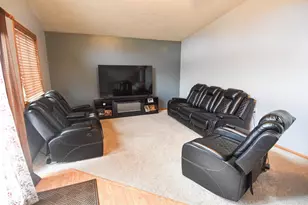 612 Cherry Rd, Thief River Falls, MN 56701 - Photo 18