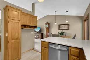 1255 Doe Cir, White Bear Lake, MN 55110 - Photo 12