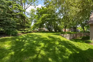 1255 Doe Cir, White Bear Lake, MN 55110 - Photo 38