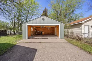 8120 Wentworth Ave S, Bloomington, MN 55420 - Photo 14