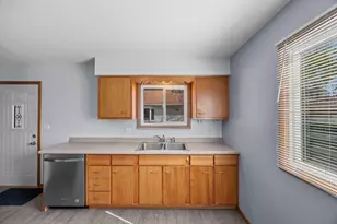 8120 Wentworth Ave S, Bloomington, MN 55420 - Photo 24