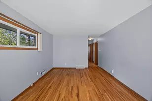 8120 Wentworth Ave S, Bloomington, MN 55420 - Photo 30