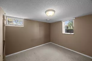 8120 Wentworth Ave S, Bloomington, MN 55420 - Photo 46