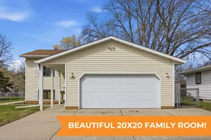 1109 9th St N, Moorhead, MN 56560 - Photo 1