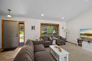 920 W State St, Belle Plaine, MN 56011 - Photo 14