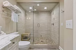 5840 Mt Normandale Dr, Bloomington, MN 55437 - Photo 84
