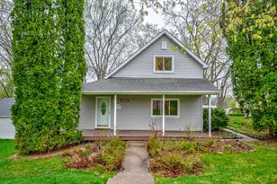 1211 3rd St N, Stillwater, MN 55082 - Photo 2