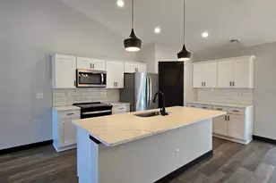 517 Lynch St, Arlington, MN 55307 - Photo 4