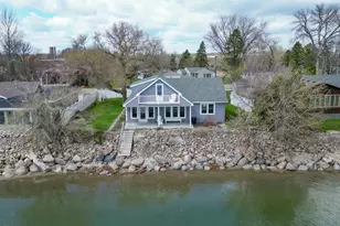 804 Lake Shore Dr, Battle Lake, MN 56515 - Photo 2