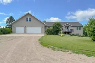 48413 205th Ave, Pelican Rapids, MN 56572 - Photo 4