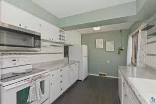 5130 Juniata St, Duluth, MN 55804 - Photo 4
