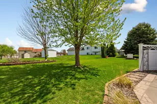 2406 4th St NE, Waseca, MN 56093 - Photo 6