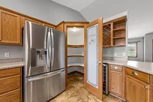 2406 4th St NE, Waseca, MN 56093 - Photo 20