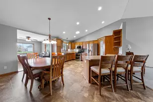2406 4th St NE, Waseca, MN 56093 - Photo 14