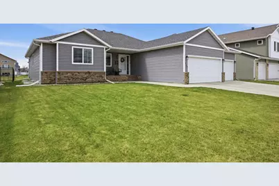 219 6th Street E, Horace, ND 58047 - Photo 2