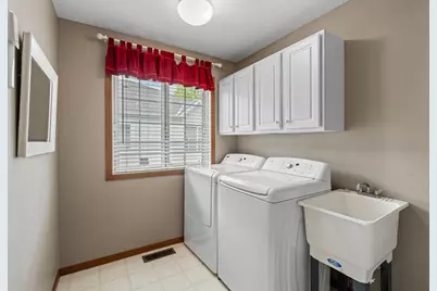9052 Terra Verde Trail, Eden Prairie, MN 55347 - Photo 12