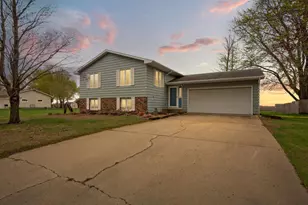 168 10th St SE, Wells, MN 56097 - Photo 36