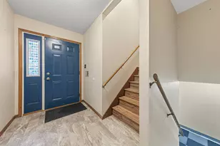 168 10th St SE, Wells, MN 56097 - Photo 2
