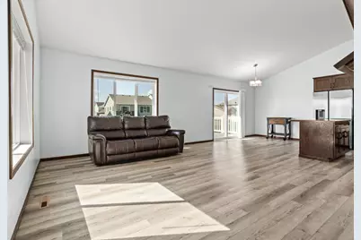 5926 56th Avenue S, Fargo, ND 58104 - Photo 4