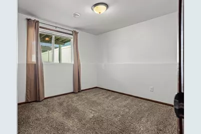 5926 56th Avenue S, Fargo, ND 58104 - Photo 32