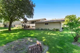 835 Harrington St SW, Hutchinson, MN 55350 - Photo 40