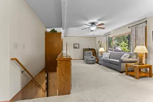 835 Harrington St SW, Hutchinson, MN 55350 - Photo 6