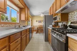 835 Harrington St SW, Hutchinson, MN 55350 - Photo 14