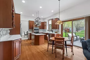 10447 Raleigh Rd, Woodbury, MN 55129 - Photo 18