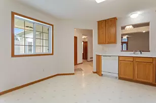 1864 Stone Meadow Blvd, Shakopee, MN 55379 - Photo 6