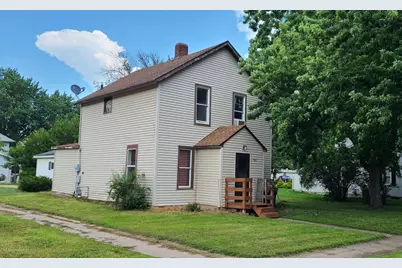 410 Lynd Street, Marshall, MN 56258 - Photo 1