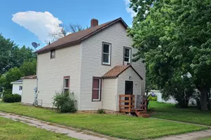 410 Lynd St, Marshall, MN 56258 - Photo 1