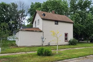 410 Lynd St, Marshall, MN 56258 - Photo 4