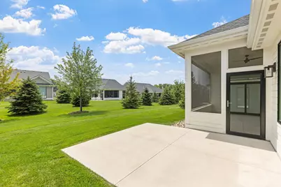 2732 Bentley Drive SW, Rochester, MN 55902 - Photo 2