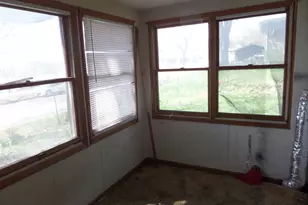 841 York Ave, Saint Paul, MN 55106 - Photo 8